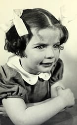 Eva voor de oorlog. Beeld: Yad Vashem Photo Archive, 14280/1