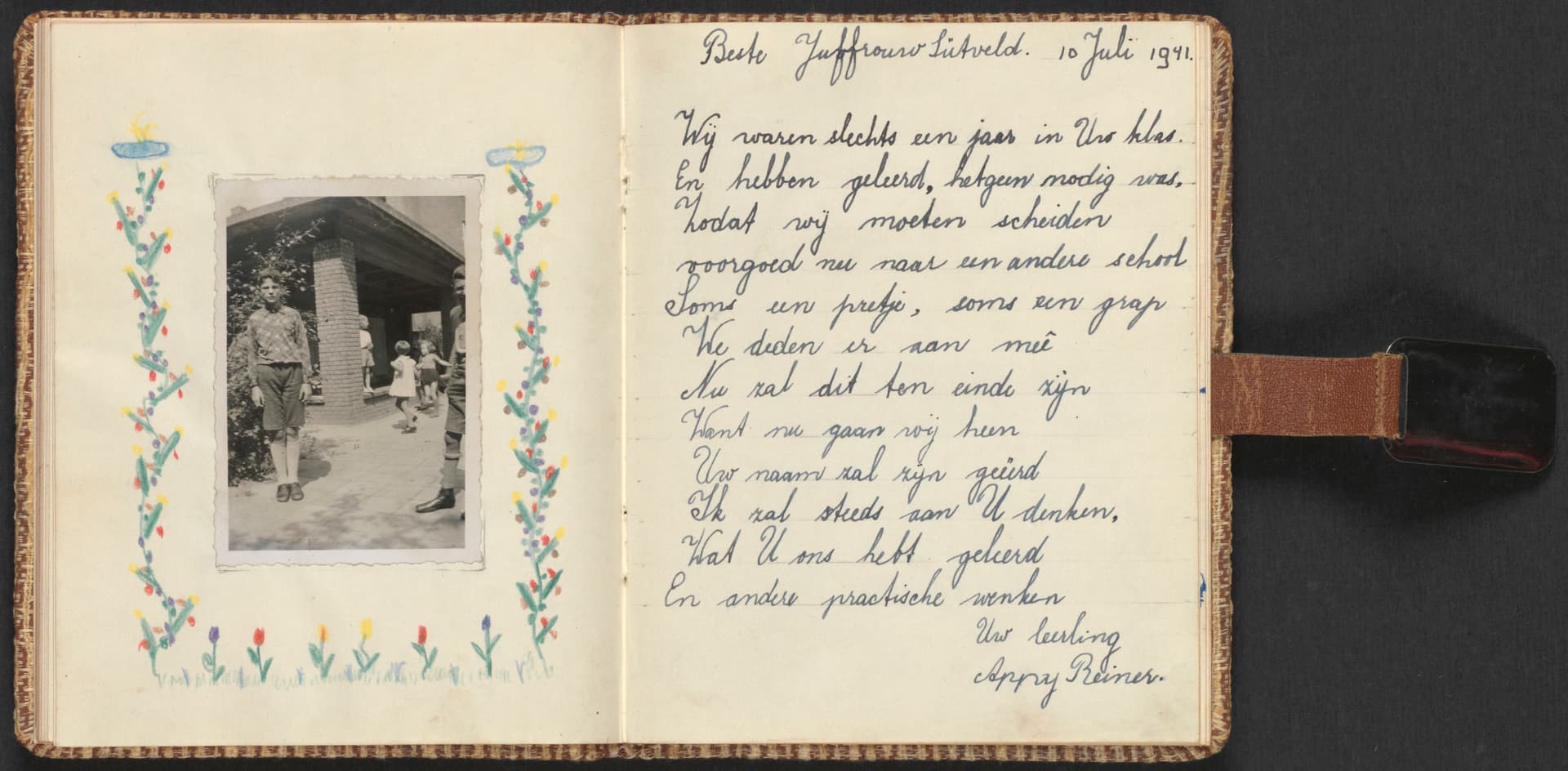 Foto van Ab Reiner uit een poëziealbum dat is aangeboden aan juffrouw Südfeldt van de Zesde Montessorischool door de schoolverlaters van 1941.