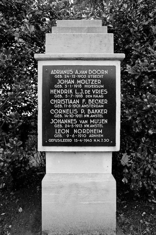 Oorlogsmonument, Provincialeweg, Wormerveer. Lion Nordheim